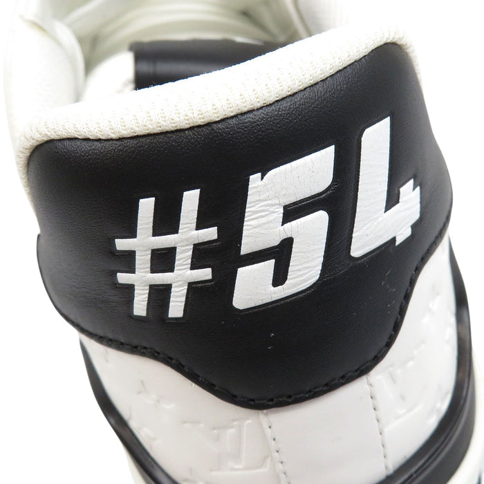 LOUIS VUITTON  
Logo all-over pattern leather #54 low-cut  
LV trainer sneakers  
Monogram