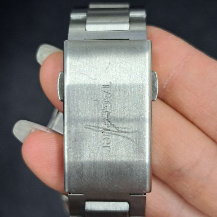 【VENTE EN GROS】
TAG HEUER
WAY201H
Boîte (légère détérioration de la boîte intérieure) Garantie