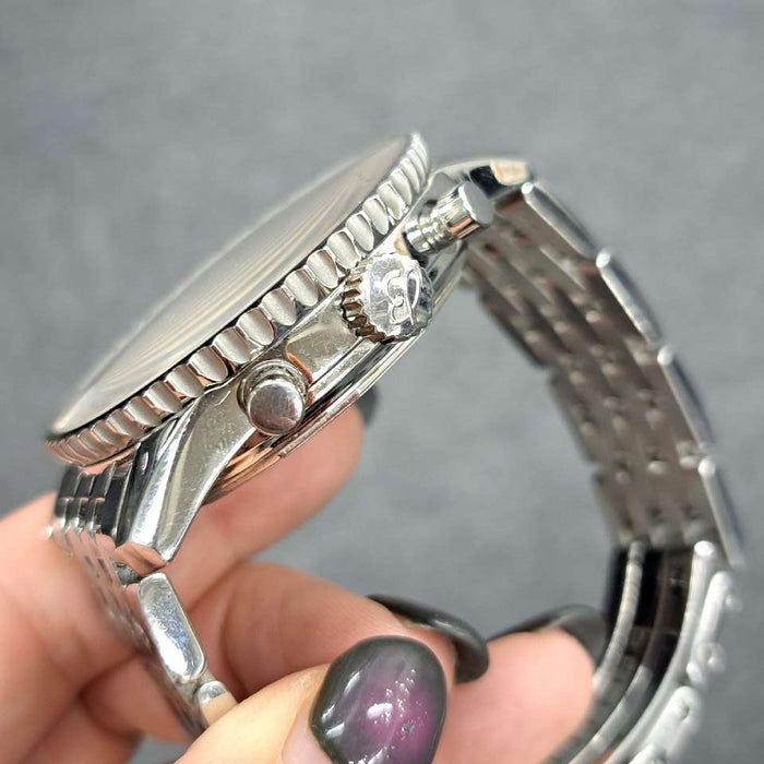 【WHOLESALES】
BREITLING 
A21330 
箱　ギャランティ　クロノメーター証　工具