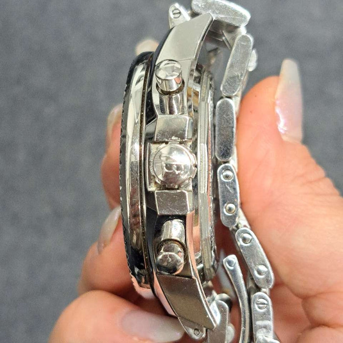 【VENTE EN GROS】
BREITLING
A25366
Boîte Garantie (avec légère décoloration de l'écran) Certificat de chronomètre