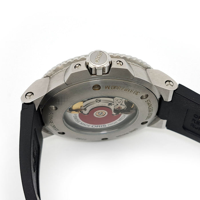 ORIS
Aquis Date
Avec boîte et certificat