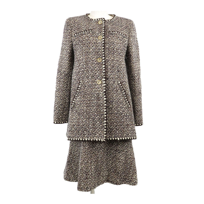 CHANEL 
01A COCO CC ココボタン ロゴ ノーカラー 
ココマーク ツイード セットアップ