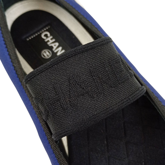 CHANEL 
COCO CC Logo Nylon 
Coco Mark Strap Sneakers