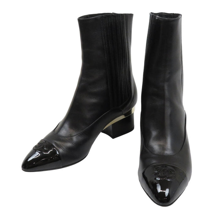 CHANEL 
COCO CC ロゴ キャップトゥ レザー サイドゴア 
ココマーク ショートブーツ