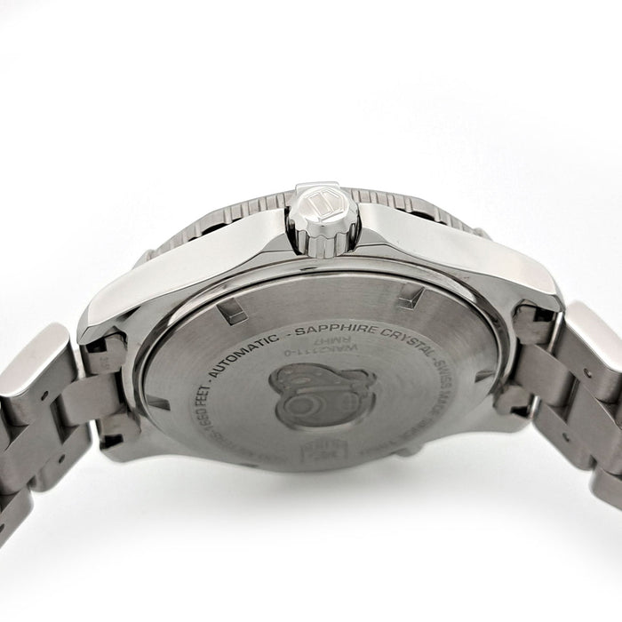 TAG HEUER 
Aqua Racer Caliber 5 
With box and warranty card