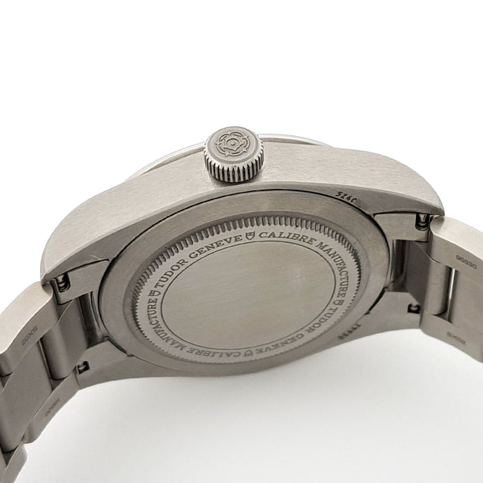 TUDOR 
レンジャー デューンホワイト 
箱ギャラ付