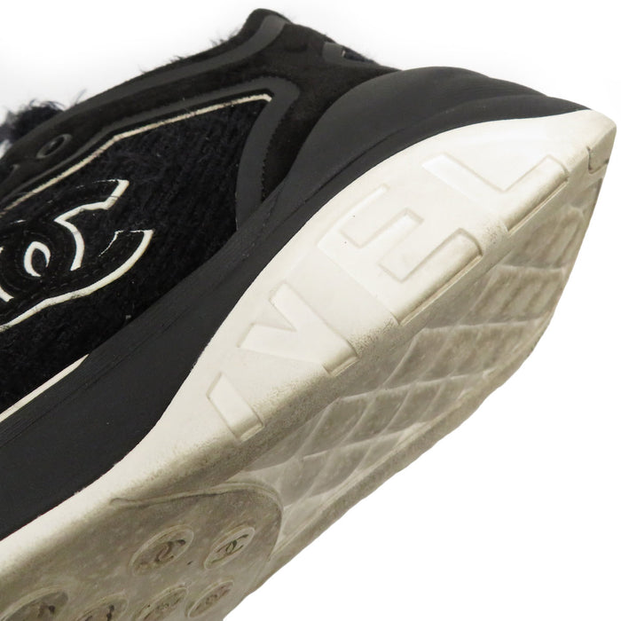 CHANEL 
COCO CC Logo Sock Sneakers 
Coco Mark Suede Shaggy Knit Sneakers