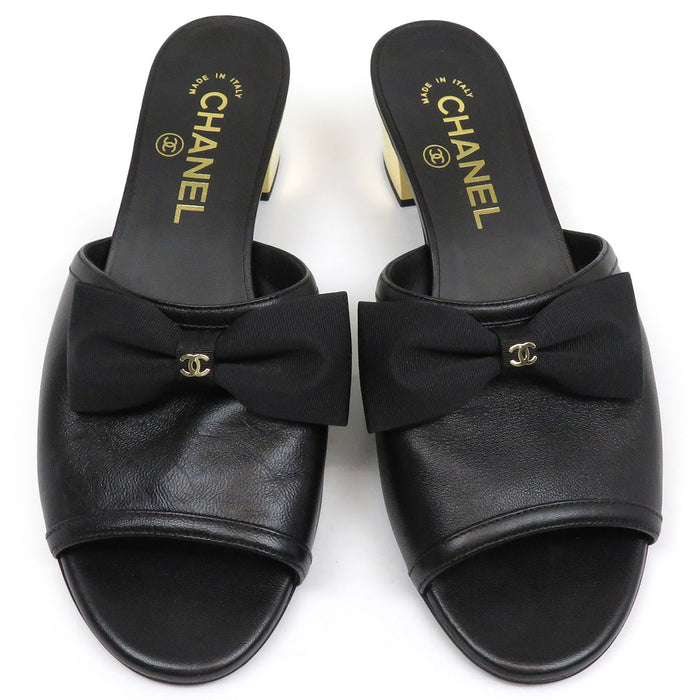 CHANEL 
COCO CC ロゴ レザー 
ココマーク リボン ミュール