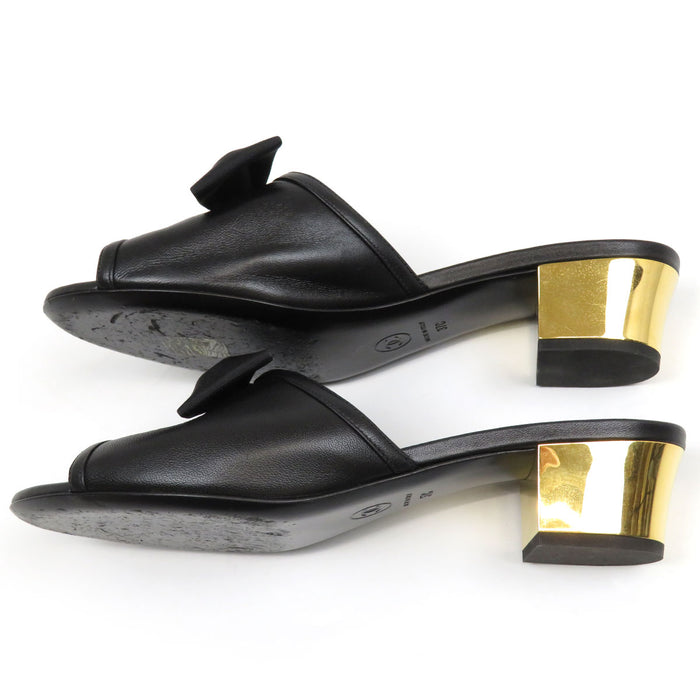 CHANEL 
COCO CC ロゴ レザー 
ココマーク リボン ミュール