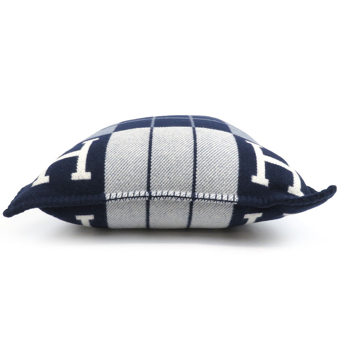 HERMES 
アヴァロン3 H アッシュ ロゴ ウール カシミヤ混 
アヴァロンIII クッション HERMES -Authentic Pre-owned クッション by TS Trading Co., Ltd.