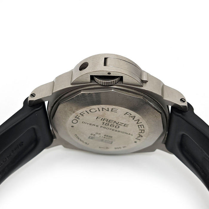 OFFICINE PANERAI 
Luminor Submersible 
con scatola