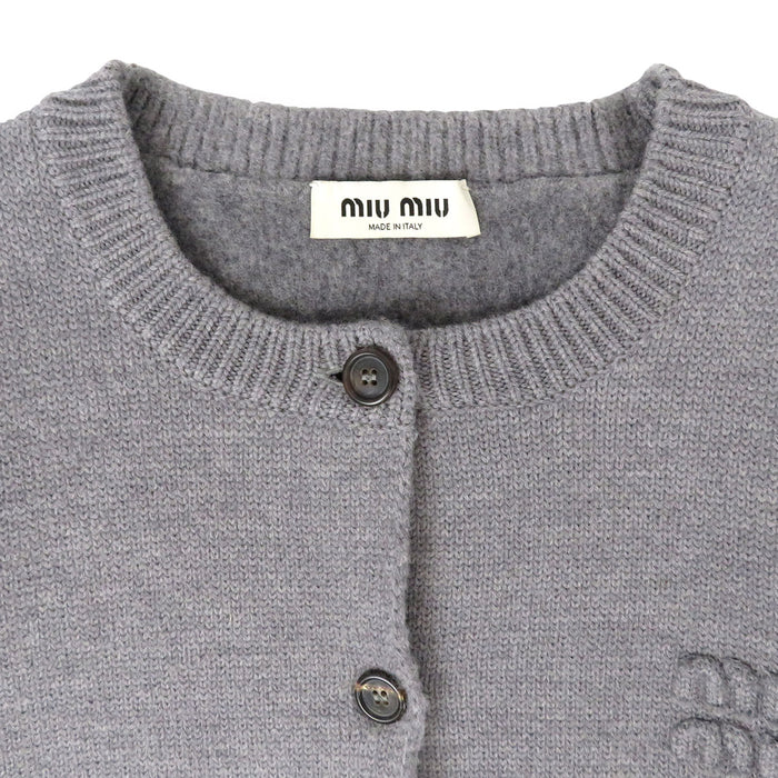 MIUMIU  
针织 纯羊毛  
标志 开衫