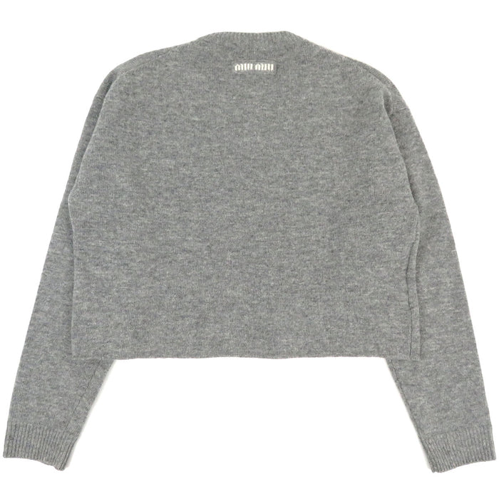 MIUMIU  
针织剪裁处女羊毛  
背部标志短款毛衣
