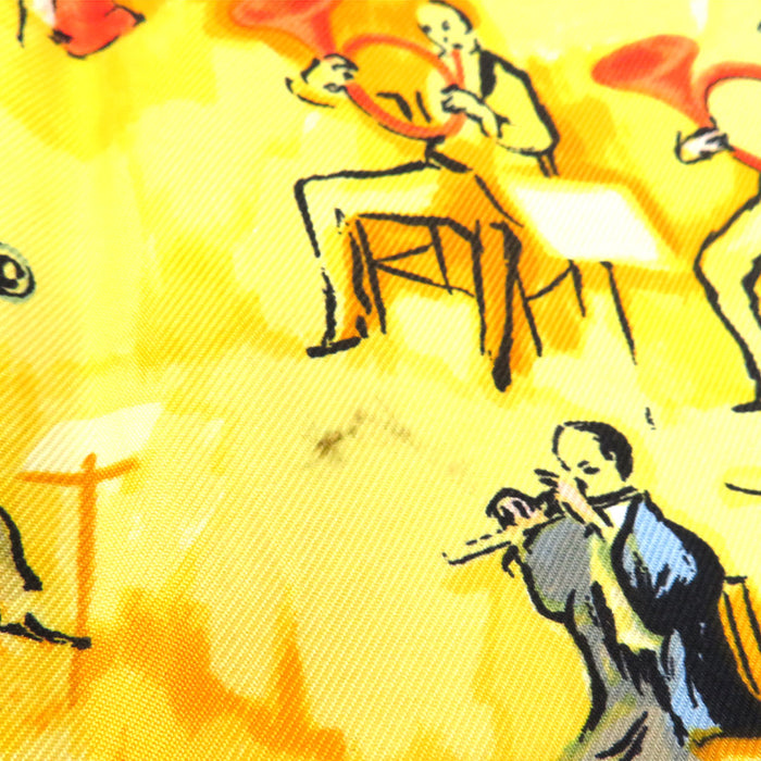 HERMES 
プチカレ シルク 楽器 
カレ 45 CONCERTO コンチェルト スカーフ