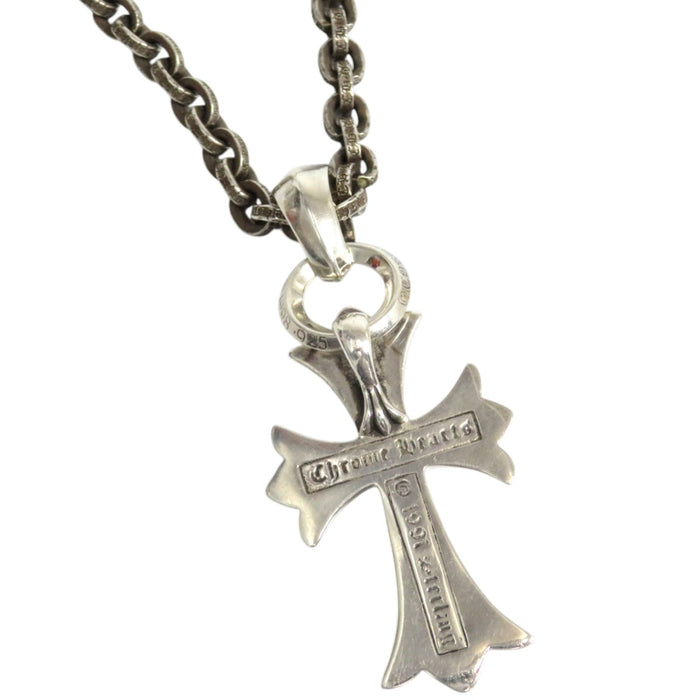 CHROME HEARTS 
Collier chaîne papier 18 pouces en argent 
Petite croix CH Bale