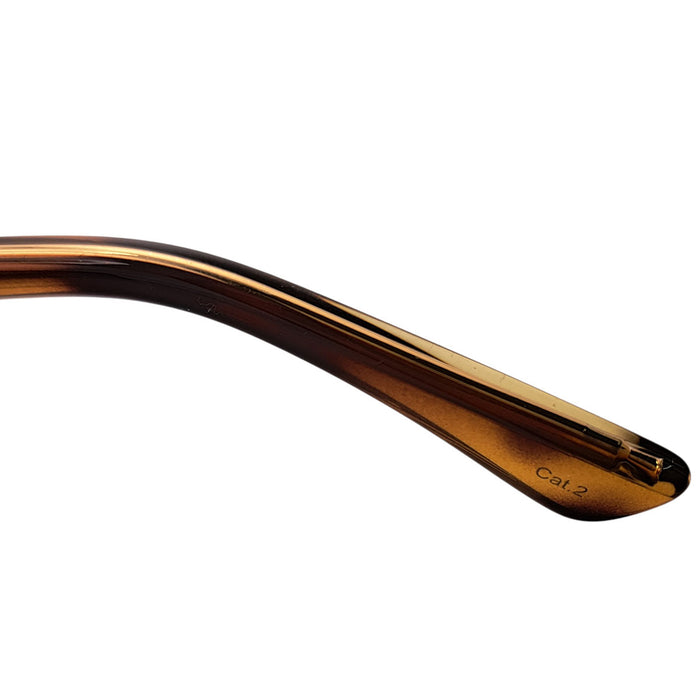 GUCCI  
GG Double G Wellington  
Lunettes de soleil à motif écaille avec G entrelacés
