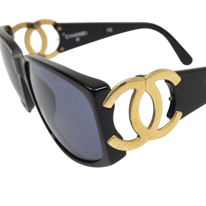CHANEL 
COCO CC Logo Eyewear Gold-Colored Metal 
Coco Mark Sunglasses
