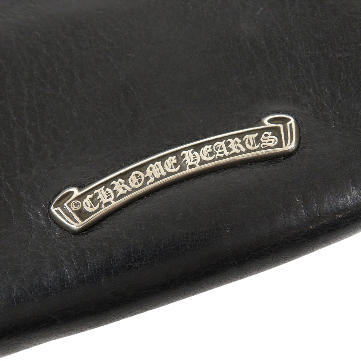 CHROME HEARTS CH COIN CASE Round Zip Leather Scroll Label Dagger Zip C ...