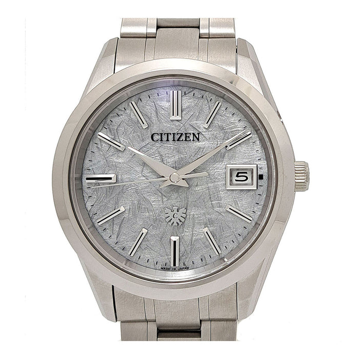 CITIZEN 
The Citizen 
With Box and Warranty Card