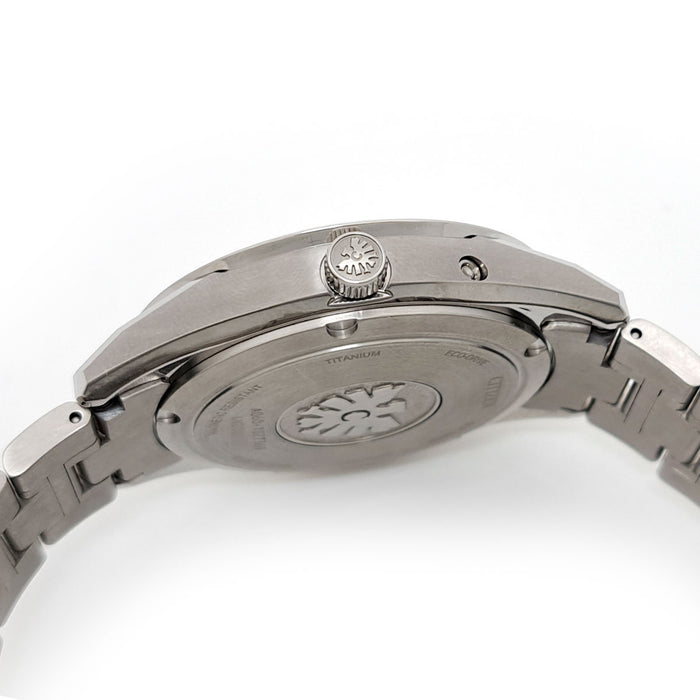 CITIZEN 
The Citizen 
With Box and Warranty Card