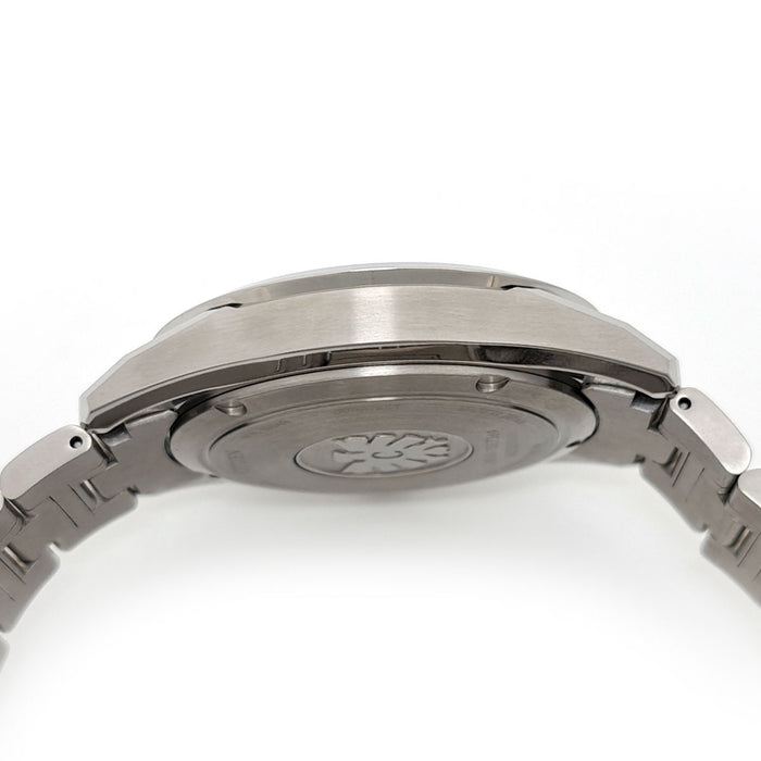 CITIZEN 
The Citizen 
With Box and Warranty Card