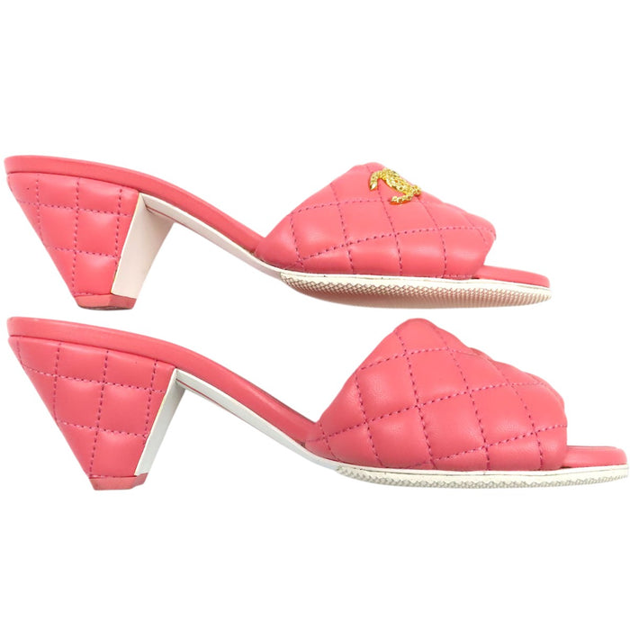 CHANEL 
COCO CC ロゴ レザー ゴールドカラーメタル 
ココマーク マトラッセ ミュール