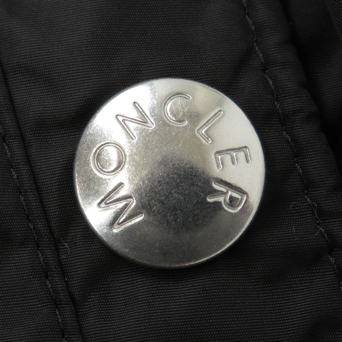 MONCLER 
Patch Nylon 
Climbers Grimpeurs Windbreaker