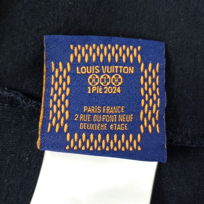 路易威登  
LV 标志 珍珠 珠子 棉质 2024年制造 RM241 NPL HQY71W  
刺绣 标志性 贴身上衣