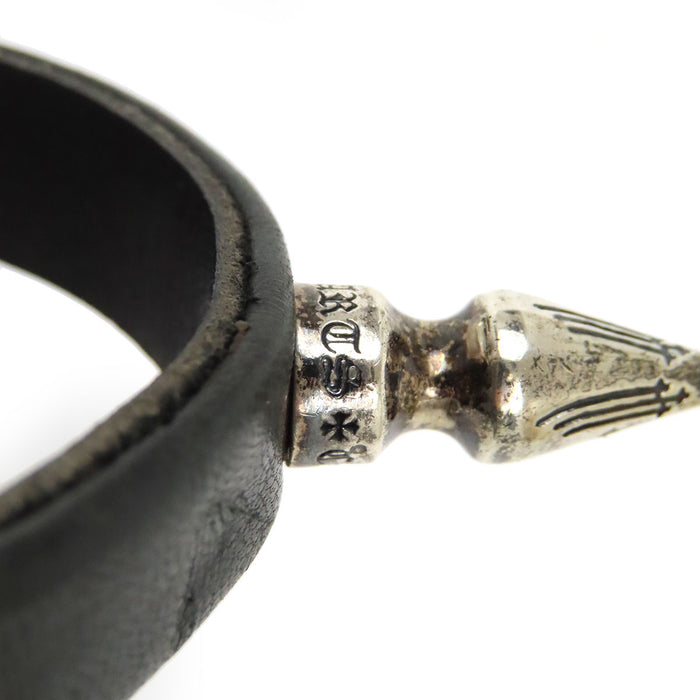 CHROME HEARTS  
CH 單刺手鍊  
尖刺皮革手鍊