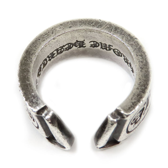 CHROME HEARTS  
CH LG SCROLL 標籤 2005年 銀製  
大型捲軸標籤戒指