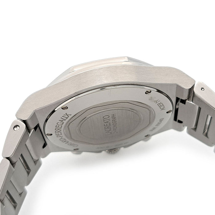 GIRARD-PERREGAUX  
Laureato Cronografo Panda Revisionato  
Con scatola e garanzia