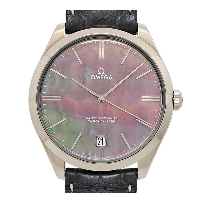 OMEGA
De Ville Trésor
Avec boîte et garantie De Ville