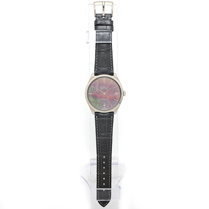 OMEGA
De Ville Trésor
Avec boîte et garantie De Ville
