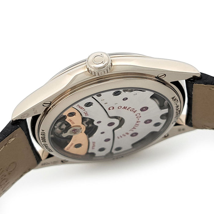 OMEGA
De Ville Trésor
Avec boîte et garantie De Ville