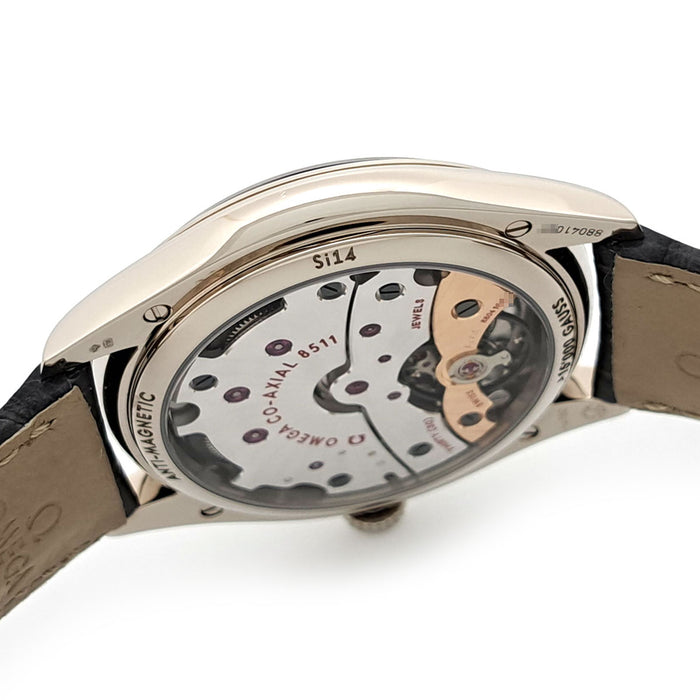 OMEGA
De Ville Trésor
Avec boîte et garantie De Ville