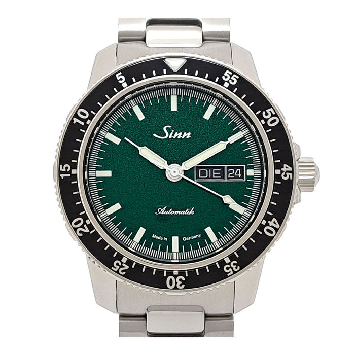 Sinn  
104.ST.SA.IG  
附盒及保證書