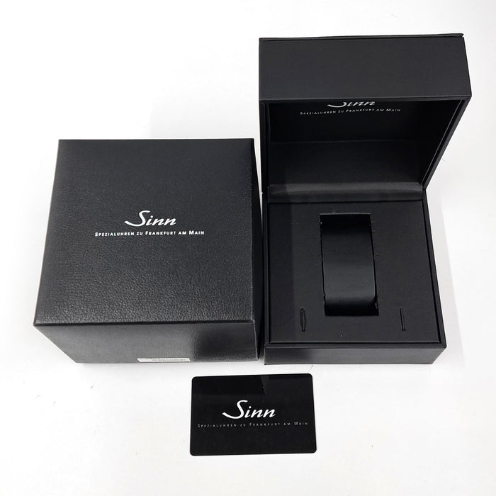 Sinn  
104.ST.SA.IG  
附盒及保證書