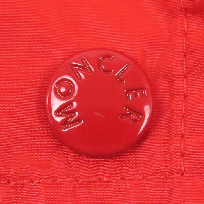 MONCLER  
標誌 標誌鈕扣 繡章 雙拉鍊 尼龍  
CHARBON GIUBBOTTO 夏爾邦 夾克