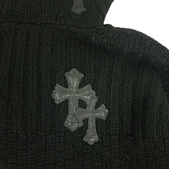CHROME HEARTS  
CH Plus Croix Boule Patch Cuir Col V Côtelé  
Pull à Capuche Cachemire avec Patch Croix