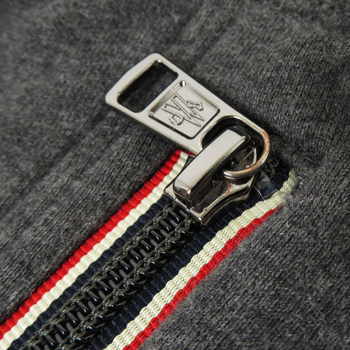 MONCLER 
ワッペン フーディ ダブルジップ スウェット 
MAGLIA CARDIGAN マグリア ジップアップ パーカー