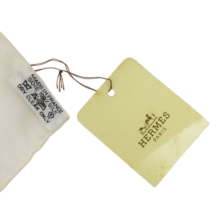 HERMES 
スカーフ 大判 シルク 
カレ 90 LA VIE DU GRAND NORD 大きな北の人生