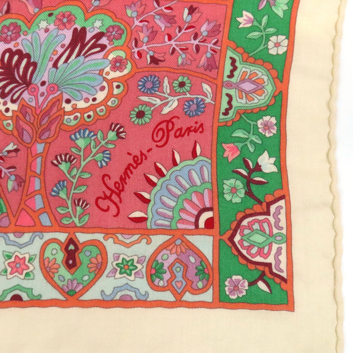 HERMES  
Carré 140 開司米 絲綢  
Carré Jean 花開鳥國 圍巾  
Au Pays des Oiseaux Fleurs