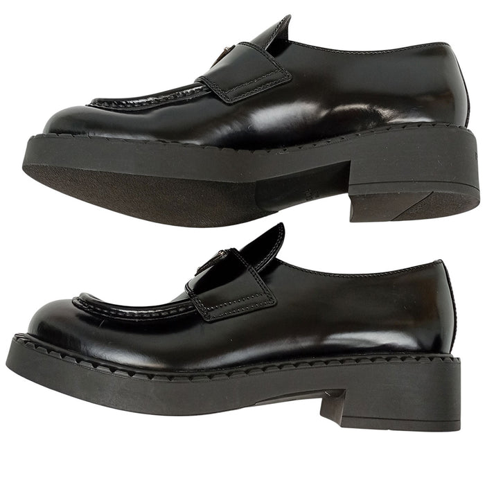 PRADA  
三角标志 1D246M  
巧克力色拉丝皮乐福鞋