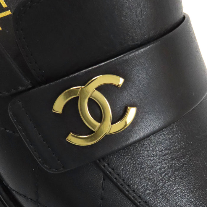 CHANEL COCO CC ロゴ レザー ゴールドカラーメタル ココマーク