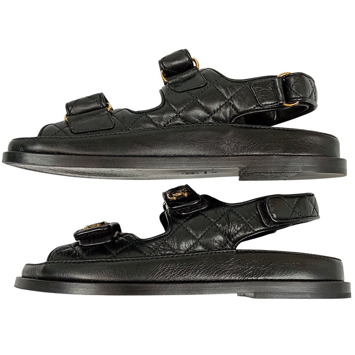 CHANEL 
COCO CC フッドベッドサンダル ゴールドカラー金具 
ココマーク マトラッセ レザー スポーツ サンダル