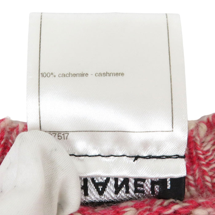 CHANEL  
COCO CC Logo Rhinestone Silver-Colored Metal  
Coco Mark Turn Lock Cashmere Cardigan