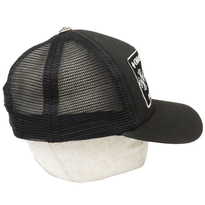 CHROME HEARTS  
CH Plus Croix Boule Coton  
Casquette Trucker Brodée Logo CH