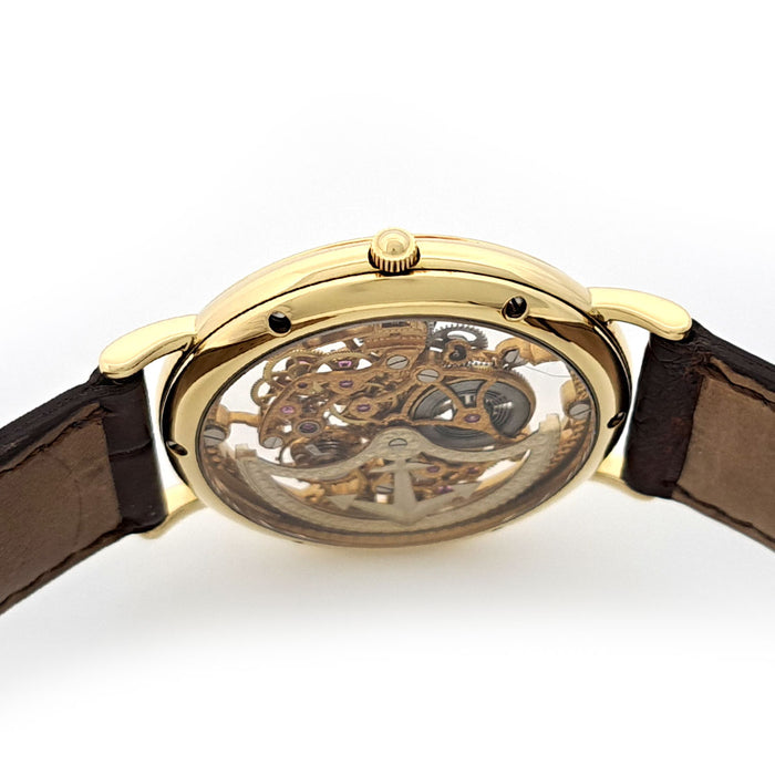 Ulysse Nardin  
Squelette complet automatique  
Avec boîte