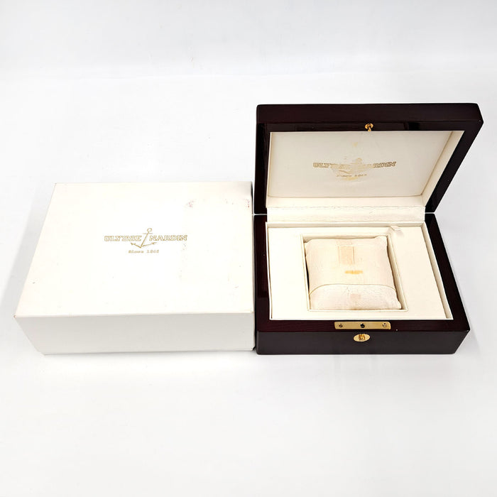 Ulysse Nardin  
Squelette complet automatique  
Avec boîte