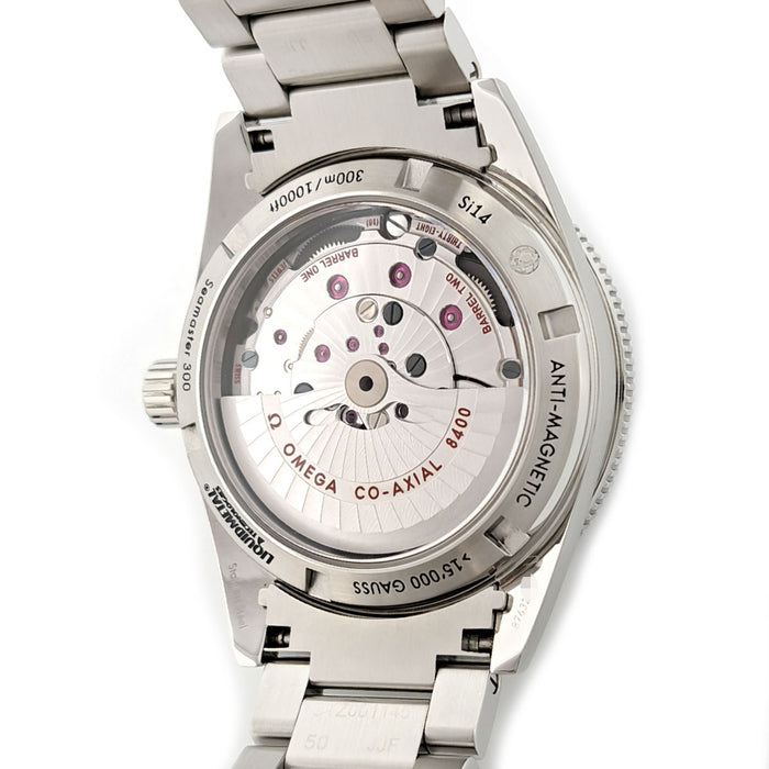 OMEGA  
海馬300米  
附盒及保卡
